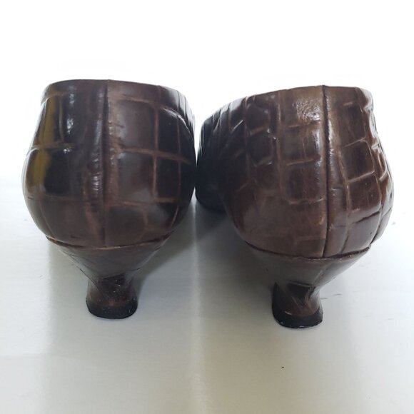 Joan & David Italian Brown Croc Print Leather Pumps -Hand Made in Italy, size 7B - Picture 6 of 16